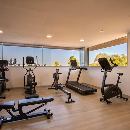 Stylish 2-bedroom In Casares Estepona