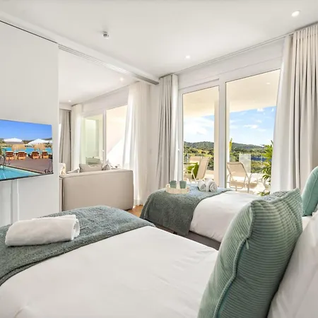 Stylish 2-bedroom In Casares Lejlighed