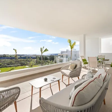 Stylish 2-bedroom In Casares Lejlighed Estepona